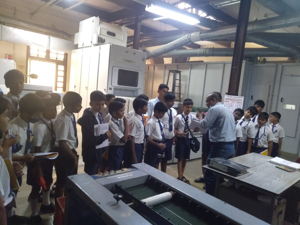 Visit of students and faculty members of St. Joseph High School, Wadala, Mumbai at ICAR-CIRCOT on 8th Feb, 2023. Image-2