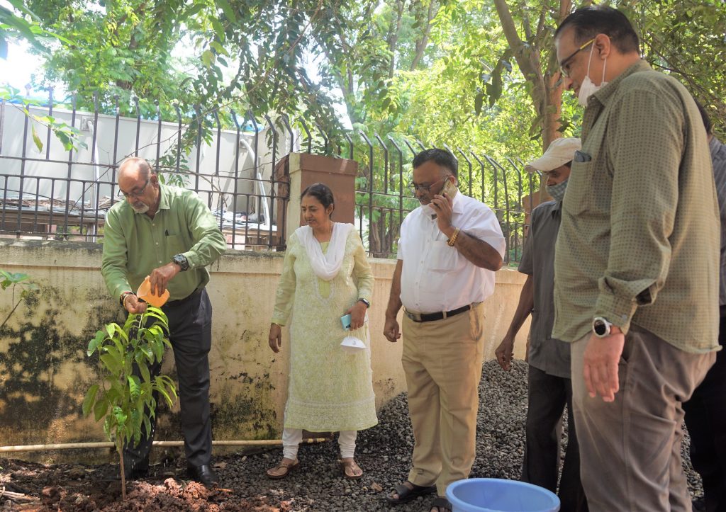 ICAR-CIRCOT celebrated Poshan Mah and Tree Plantation campaign on 17.09.2021 in line with DARE-ICAR Campaign for India@75* भारत का अमृत महोत्सव Image-1