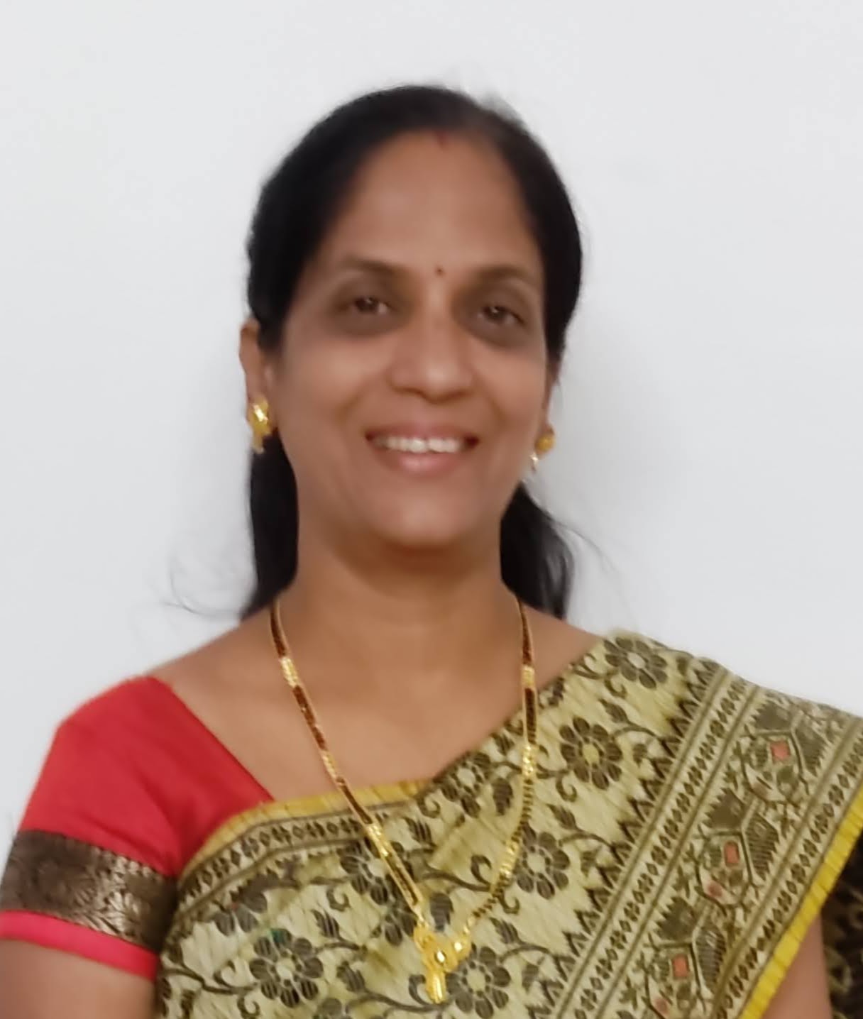 श्रीमती सुभांगी खर्चे की फोटो