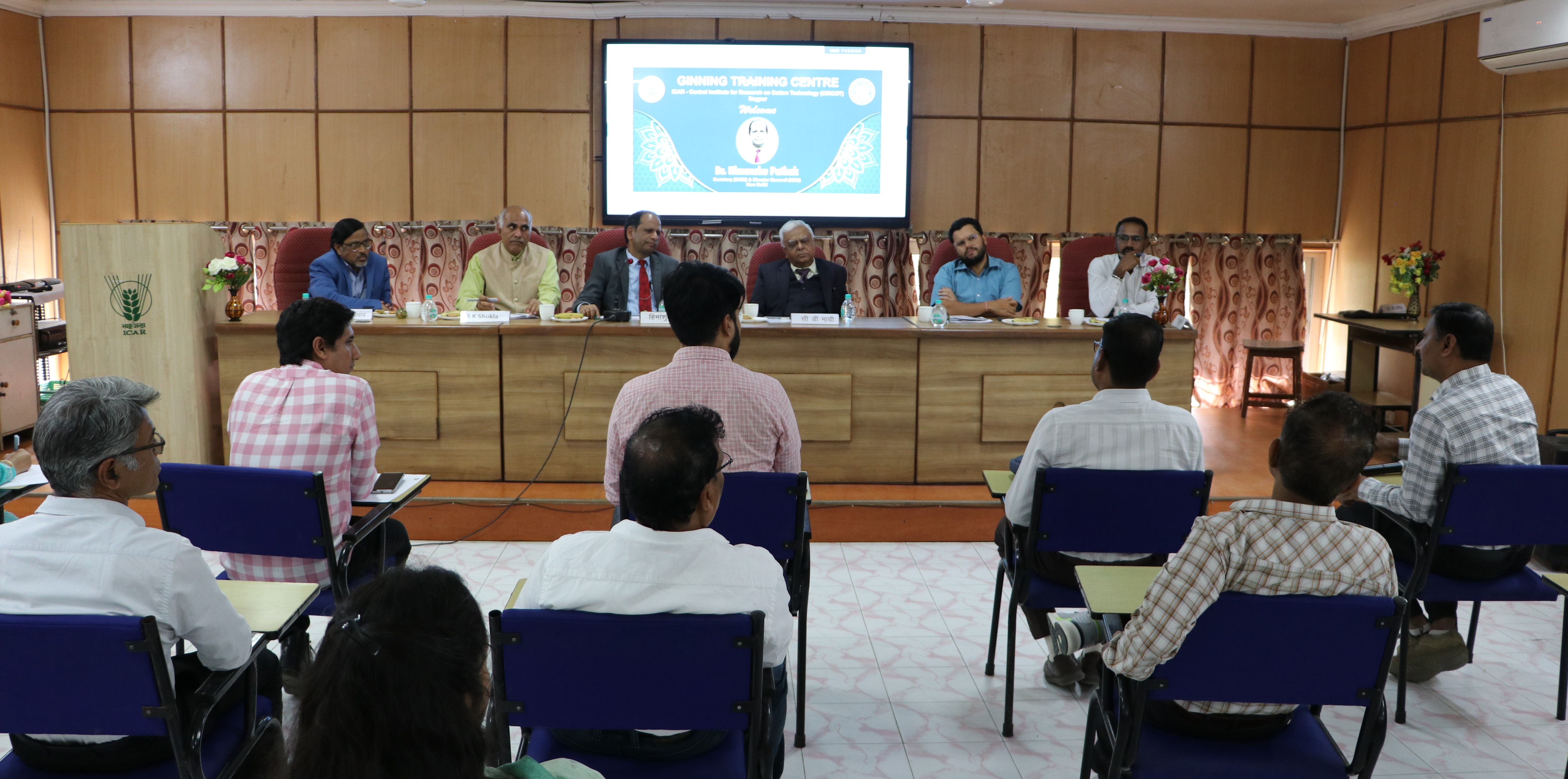 Hon’ble Secretary (DARE) & Director General (ICAR), New Delhi, Dr. Himanshu Pathak along with Dr. Y. G. Prasad, Director, ICAR-Central Institute for Cotton Research (CICR), Nagpur and Dr. C. D. Mayee, Former Chairman, ASRB, New Delh