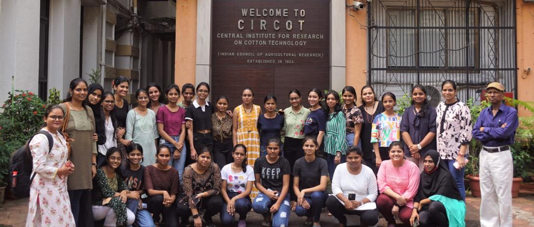 Image of Visit of students from SNDT, Women’s University, Mumbai, at ICAR-CIRCOT, Mumbai, on 30th September 2022.