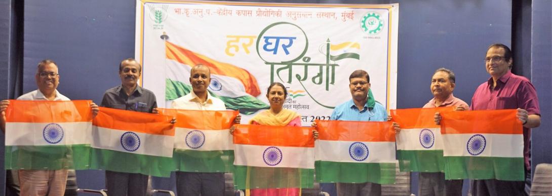 Image of ICAR-CIRCOT organized “Har Ghar Tiranga” campaign on 12th Aug, 2022 on the eve of Independence Day celebrations.