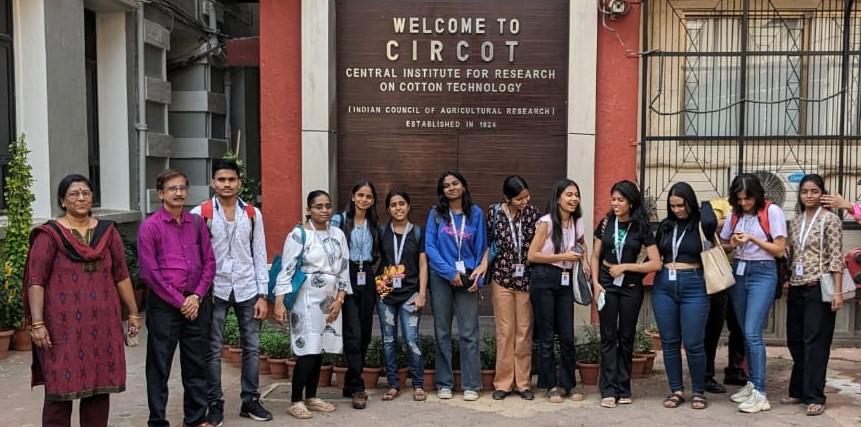 Visit of students from Rachana Sansad’s School of Fashion & Textile Design to ICAR-CIRCOT