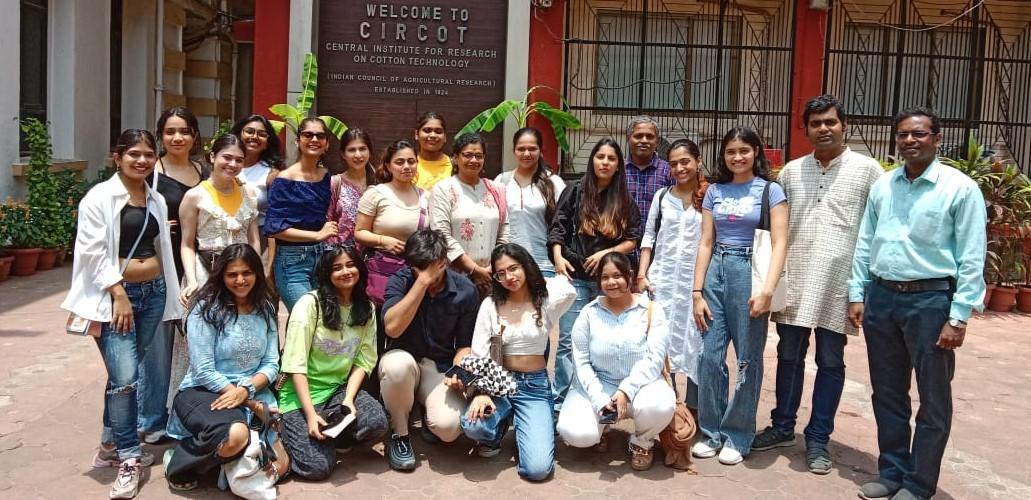 Image of Visit of Students and faculty members from National Institute of Fashion Technology, Kharghar, Navi Mumbai to ICAR-CIRCOT, on 27th April, 2023.